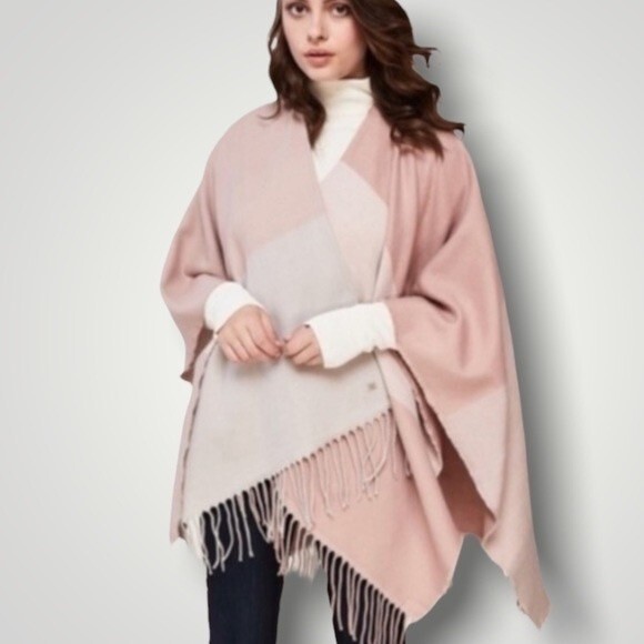 Soia & Kyo Mirel Fringe Scarfigan Shawl Wrap Poncho Cardigan OS NWT - Picture 5 of 16